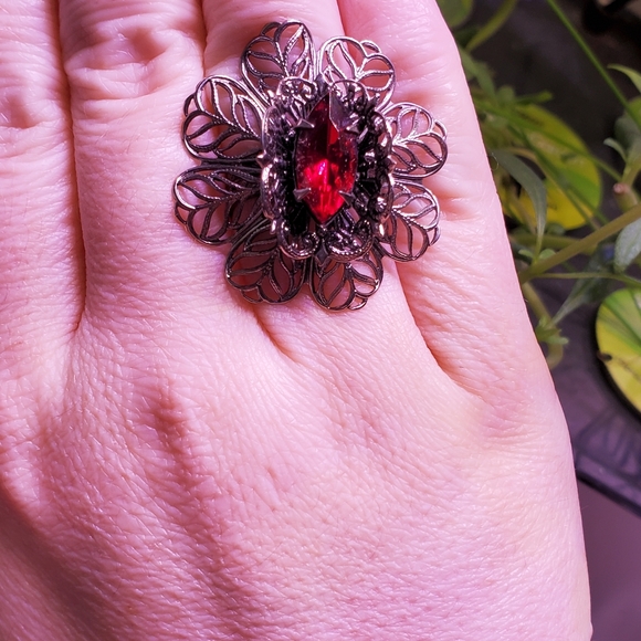 Vintage Red Ruby Gemstone Ring (Size 6) - Picture 6 of 7